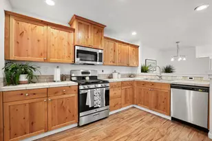 20456 Brentwood Ave, Bend, OR 97702 - Photo 13