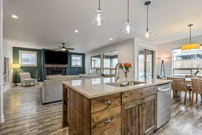 61132 SE Ambassador Drive, Bend, OR 97702 - Photo 13