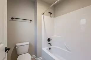 61132 SE Ambassador Dr, Bend, OR 97702 - Photo 27