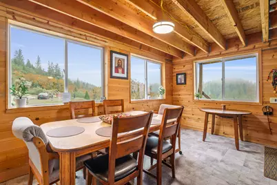 311 Grays Creek Road, Grants Pass, OR 97527 - Photo 7