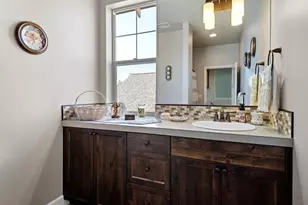 250 Split Rail Ln, Redmond, OR 97756 - Photo 15