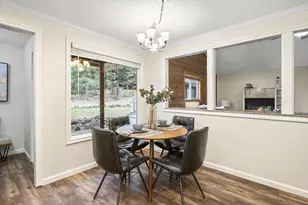 60781 Country Club Dr, Bend, OR 97702 - Photo 17