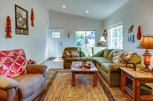 2920 NW Hemlock Ln, Redmond, OR 97756 - Photo 9