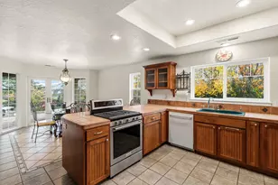 1924 Myers Ln, Medford, OR 97501 - Photo 13