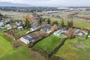 1924 Myers Ln, Medford, OR 97501 - Photo 55