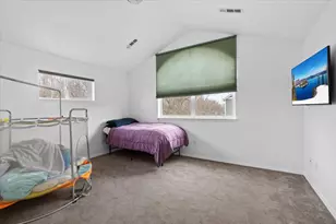 411 Berrydale Ave, Medford, OR 97501 - Photo 17