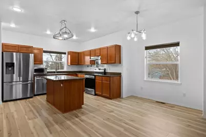 411 Berrydale Avenue #10, Medford, OR 97501 - Photo 7