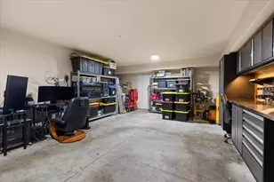 411 Berrydale Ave, Medford, OR 97501 - Photo 23