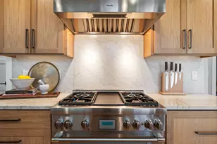 18025 Cascade Estates Dr, Bend, OR 97703 - Photo 11