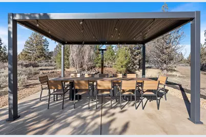 18025 Cascade Estates Drive, Bend, OR 97703 - Photo 33