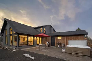 18025 Cascade Estates Dr, Bend, OR 97703 - Photo 37