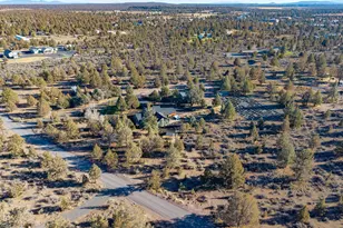18025 Cascade Estates Dr, Bend, OR 97703 - Photo 53