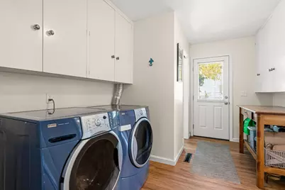 2241 Dellwood Avenue, Medford, OR 97504 - Photo 17