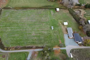 2571 E Evans Creek Rd, Rogue River, OR 97537 - Photo 19