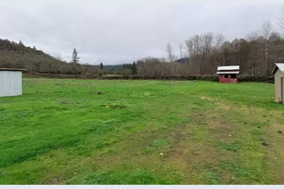 2571 E Evans Creek Road, Rogue River, OR 97537 - Photo 33