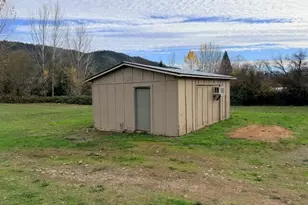 2571 E Evans Creek Rd, Rogue River, OR 97537 - Photo 23