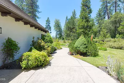903 Nicklaus Point Lane, Grants Pass, OR 97526 - Photo 5