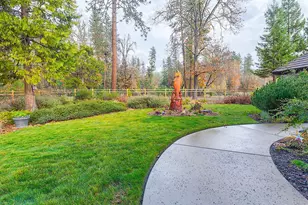 903 Nicklaus Point Ln, Grants Pass, OR 97526 - Photo 5