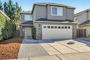 630 Spring Valley Dr, Medford, OR 97501 - Photo 1