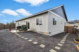 591 SW Cassidy Ave, Madras, OR 97741 - Photo 29