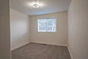 3037 Jenero Ct, Medford, OR 97504 - Photo 17