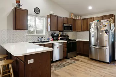 2607 NE 5th Street, Redmond, OR 97756 - Photo 7