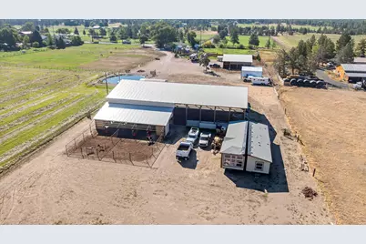 5755 SW Obsidian Avenue, Redmond, OR 97756 - Photo 23