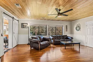 560 Woodberry Ln, Jacksonville, OR 97530 - Photo 7