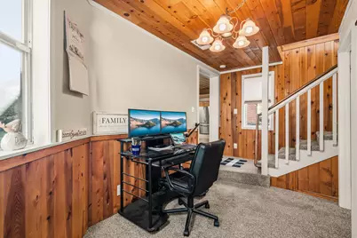 560 Woodberry Lane, Jacksonville, OR 97530 - Photo 19