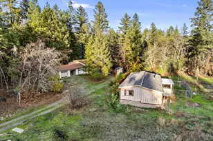 1867 Draper Valley Rd, Selma, OR 97538 - Photo 17