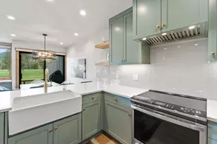 13400 Fox Tail, Black Butte Ranch, OR 97759 - Photo 17