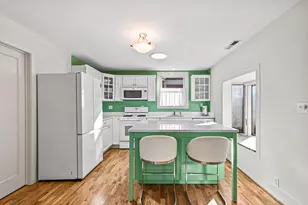 134 N 2nd St, Ashland, OR 97520 - Photo 7