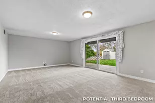 1737 Hybiscus St, Medford, OR 97504 - Photo 37