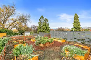 1737 Hybiscus St, Medford, OR 97504 - Photo 47