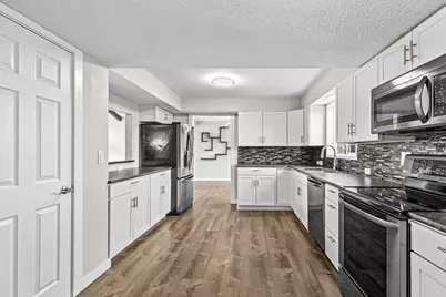 1737 Hybiscus Street, Medford, OR 97504 - Photo 19