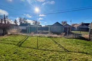 2546 Applegate Ave, Klamath Falls, OR 97601 - Photo 17