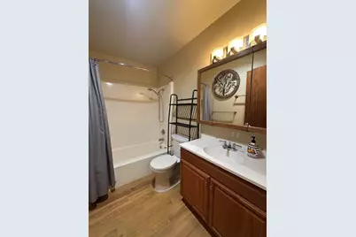 1565 NW Wall Street #306, Bend, OR 97703 - Photo 11