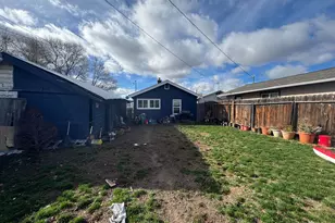 319 Martin St, Klamath Falls, OR 97601 - Photo 21