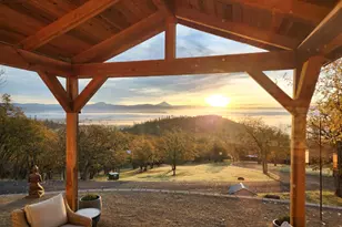 198 Flamingo Dr, Eagle Point, OR 97524 - Photo 31