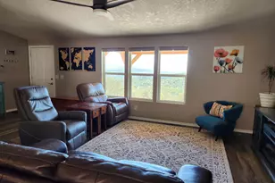 198 Flamingo Dr, Eagle Point, OR 97524 - Photo 19