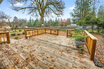 130 Acorn Street, Merlin, OR 97532 - Photo 5