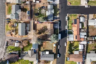 880 SE 6th St, Prineville, OR 97754 - Photo 33