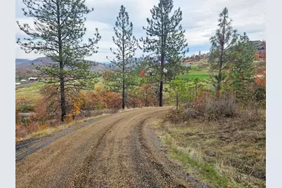 2162 Butte Falls Highway, Eagle Point, OR 97524 - Photo 9