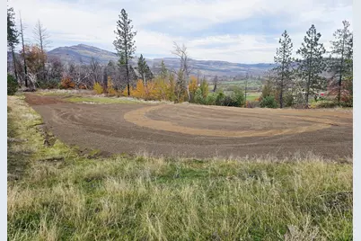 2162 Butte Falls Highway, Eagle Point, OR 97524 - Photo 1