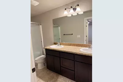 912 Stonewater Drive, Eagle Point, OR 97524 - Photo 13