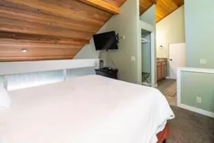 18575 SW Century Dr, Bend, OR 97702 - Photo 9