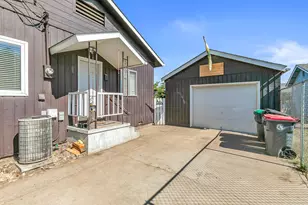 219 Berrydale Ave, Medford, OR 97501 - Photo 25