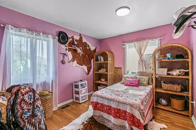 219 Berrydale Avenue, Medford, OR 97501 - Photo 13