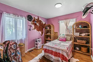 219 Berrydale Ave, Medford, OR 97501 - Photo 13