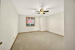 465 Creekside Cir, Central Point, OR 97502 - Photo 17